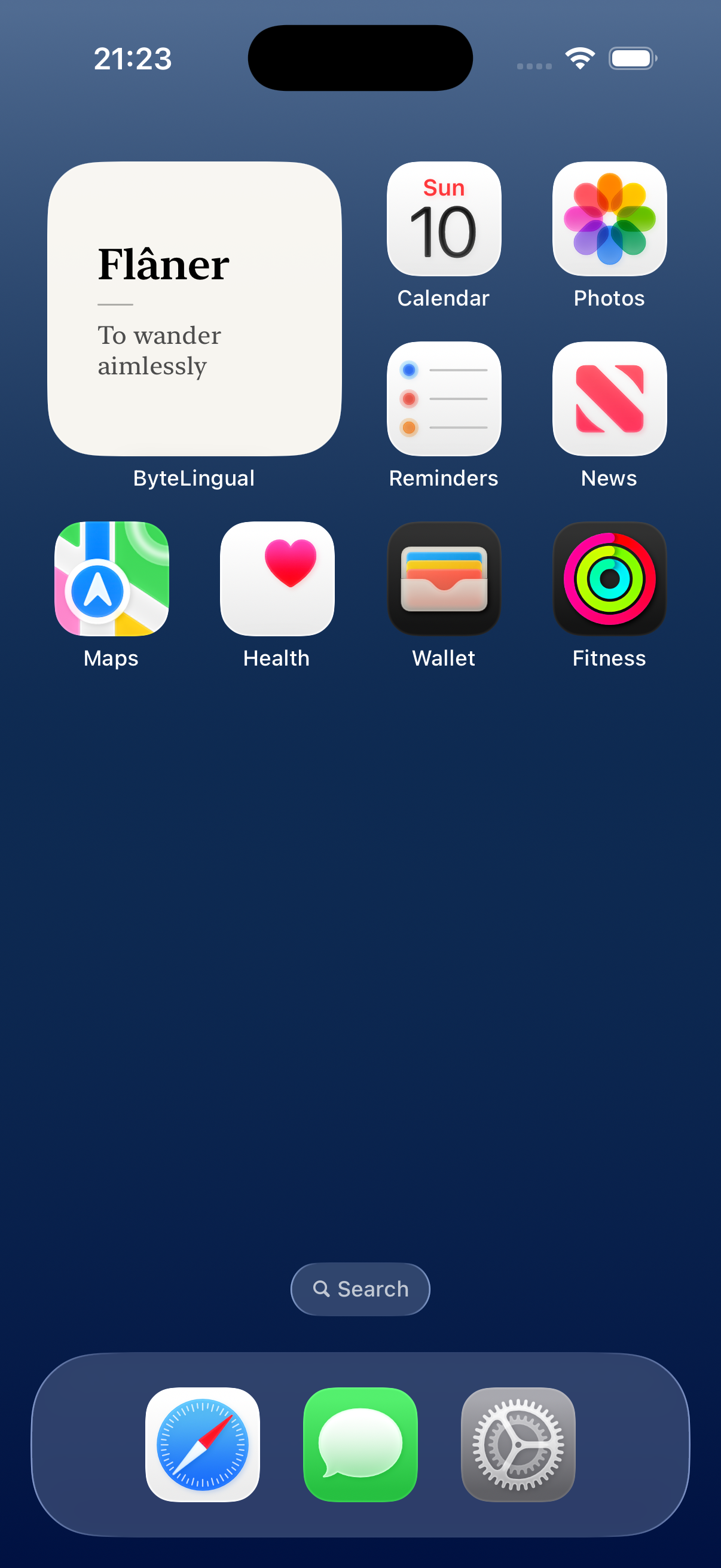 ByteLingual home screen widget showing Flâner — to wander aimlessly